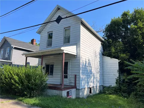 482 Liberty Ave, Donora, PA 15033