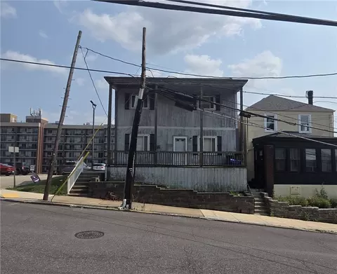 23 W College St, Canonsburg, PA 15317