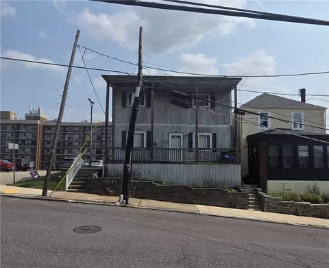 23 W College St, Canonsburg, PA 15317