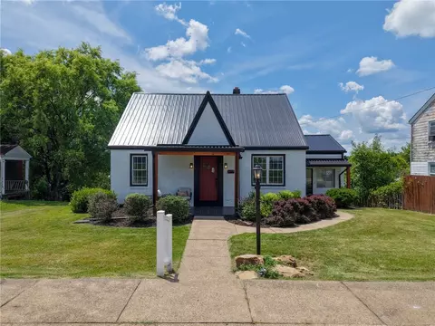 1405 Lincoln St, Monessen, PA 15062