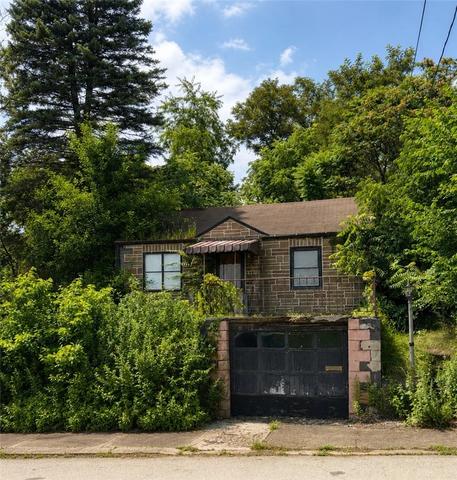231 Modisette Ave, Donora, PA 15033