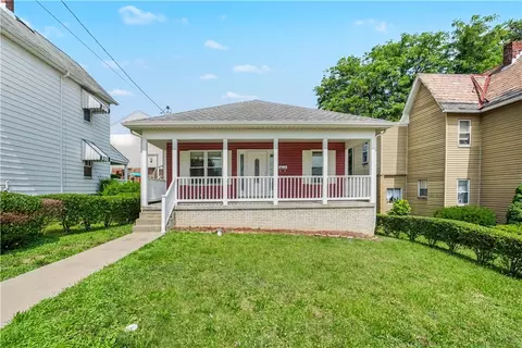 618 Locust St, Coraopolis, PA 15108