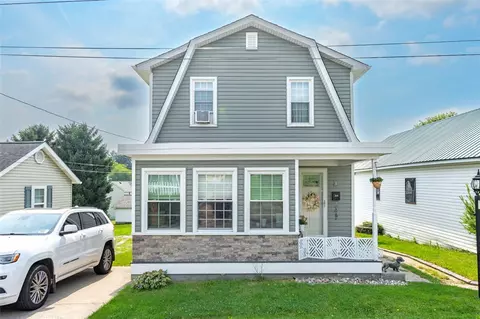 213 Clark St, Belle Vernon, PA 15012