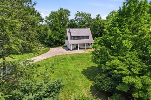 102 Crescent Hills Rd, Pittsburgh, PA 15235