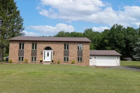 31 Aylesworth Way, Grove City, PA 16127