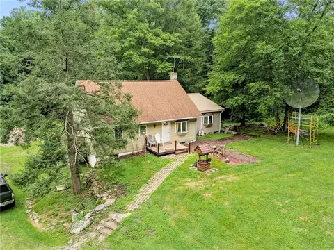 519 Sugar Run Rd, New Florence, PA 15944