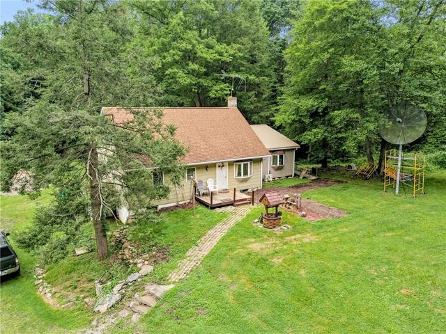519 Sugar Run Rd, New Florence, PA 15944