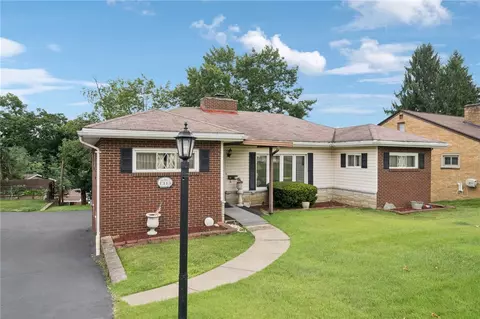 1313 Laurel Hill Dr, Homestead, PA 15120