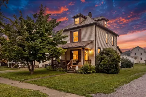 317 Lincoln Ave, Grove City, PA 16127