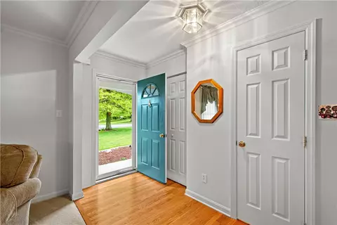 Entry Way - 213 Walnut, Eighty Four, PA 15330 photo 1 of 2