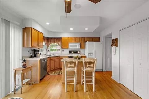 Kitchen - 213 Walnut, Eighty Four, PA 15330 photo 2 of 4