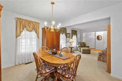 Dining - 213 Walnut, Eighty Four, PA 15330 photo 2 of 2