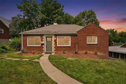 3214 Greenwald Rd, Bethel Park, PA 15102