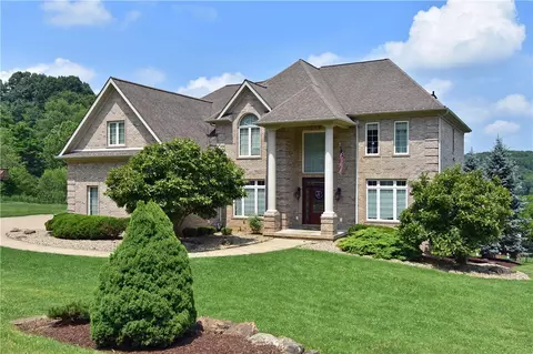 2183 Grandeur Dr, Gibsonia, PA 15044
