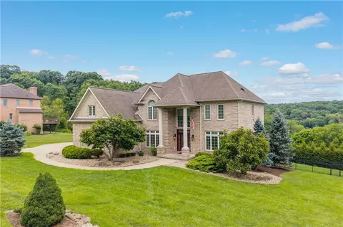 2183 Grandeur Dr, Gibsonia, PA 15044