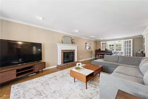 5044 Sequoia Ct, Export, PA 15632 photo 9