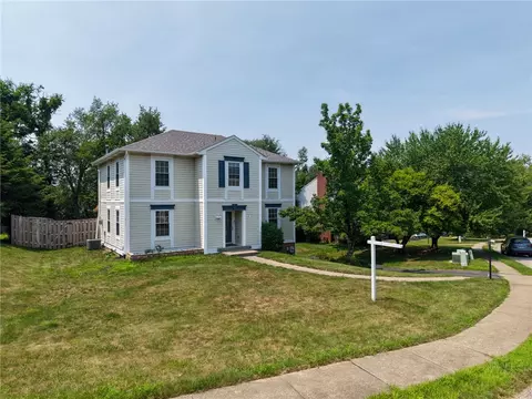 102 Bayberry Ln, Cranberry Township, PA 16066