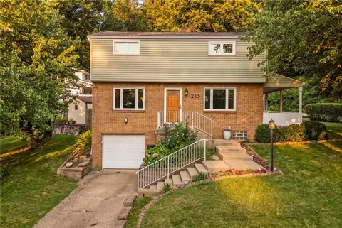 215 Forest Hills Rd, Pittsburgh, PA 15221