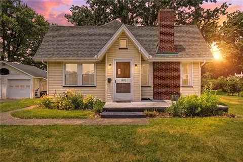 1901 Line Rd, New Castle, PA 16105