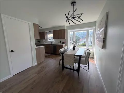 Dining - 151 Walnut St, Beaver, PA 15009 photo 2 of 2