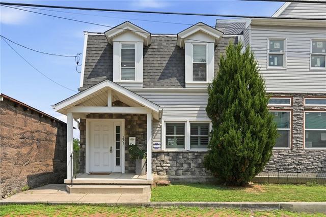 2407 Burham St, Pittsburgh, PA 15203