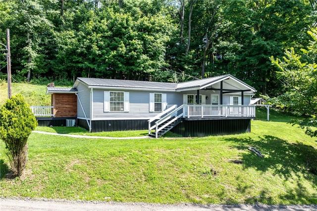 948 Duvall Rd, Charleroi, PA 15022