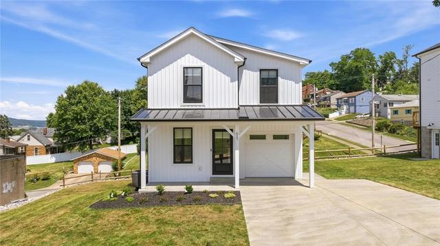 517 Harmony Rd, Baden, PA 15005