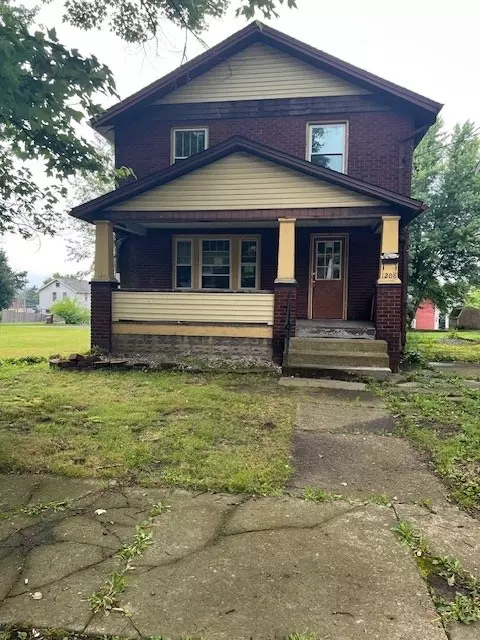 1208 Negley St, Farrell, PA 16121