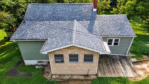 101 Fishpot Rd, Fredericktown, PA 15333
