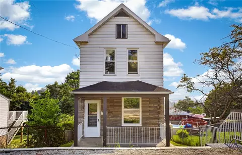 5757 Lauder St, Pittsburgh, PA 15207