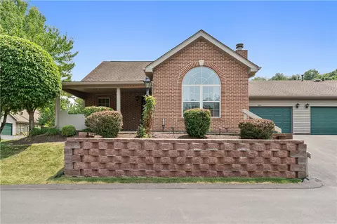 1429 Greenbriar Ct, South Park, PA 15129