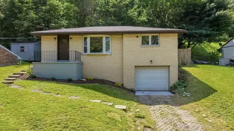1994 Mckinney Rd, Monroeville, PA 15146