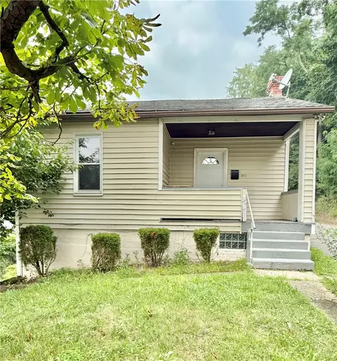 301 Run St, Carnegie, PA 15106