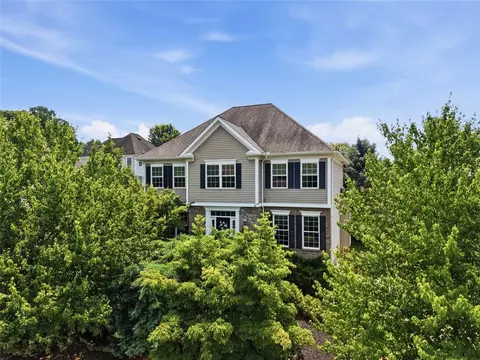 202 W Vanderbilt, Mars, PA 16046