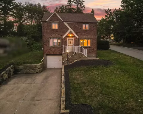 1041 Dallett Rd, Pittsburgh, PA 15227