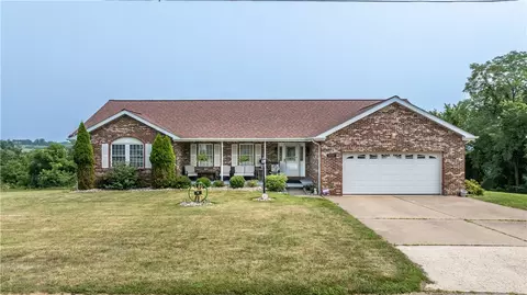 4487 Battle Ridge Rd, Mcdonald, PA 15057