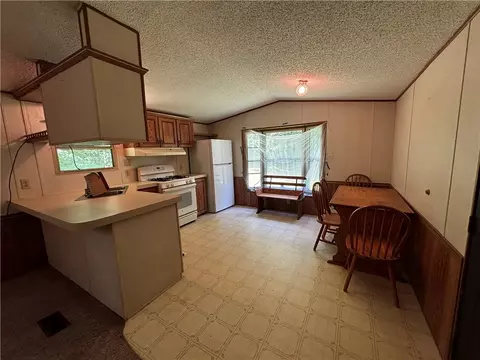 15000 Studley Ln, Linesville, PA 16424 photo 12