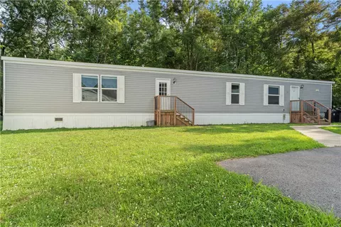 195 Falls Church Rd, Imperial, PA 15126