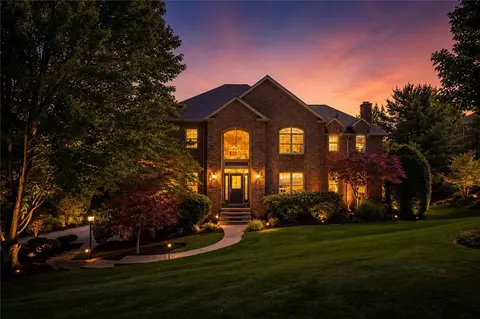 301 Bunker Hill Dr, Mcmurray, PA 15317