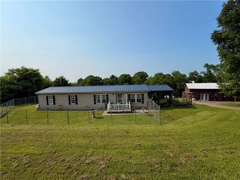 229 Gans Hill School Rd, Smithfield, PA 15478