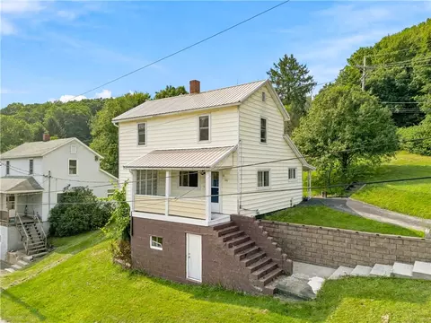 106 Third St, Quecreek, PA 15555