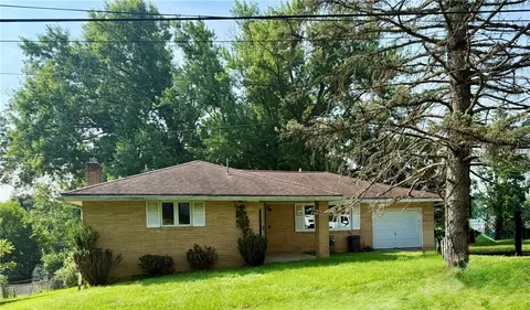 169 Webb Dr, Washington, PA 15301