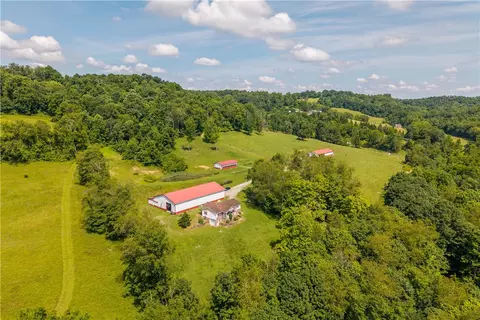 185 Dutch Glory Rd, Amity, PA 15311