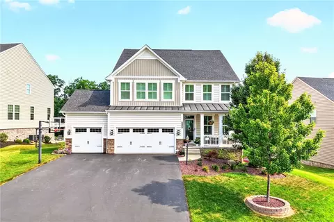 4453 Walnut Ridge Cir, Mcdonald, PA 15057