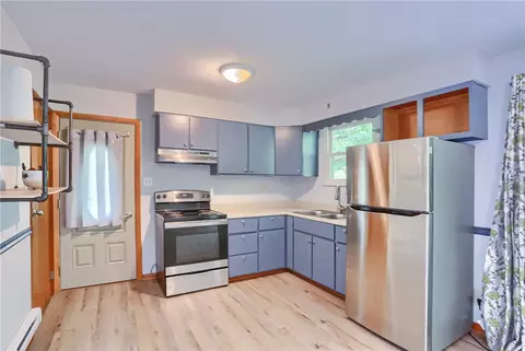 Kitchen - 286 Dobson Rd, Mars, PA 16046 photo 1 of 3