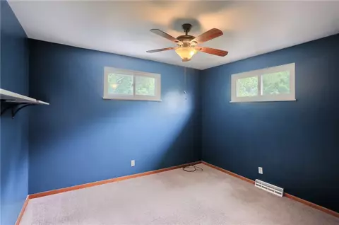 Bedroom - 286 Dobson Rd, Mars, PA 16046 photo 3 of 6