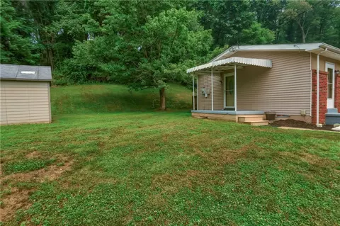 Exterior - 286 Dobson Rd, Mars, PA 16046 photo 2 of 10