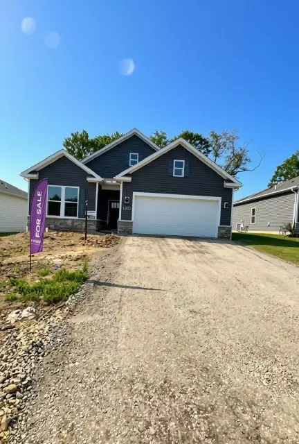 357 Gleneagles Dr, Butler, PA 16001
