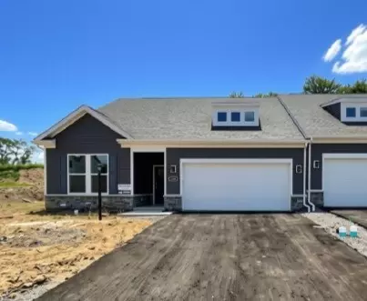 334 Gleneagles Dr, Butler, PA 16001