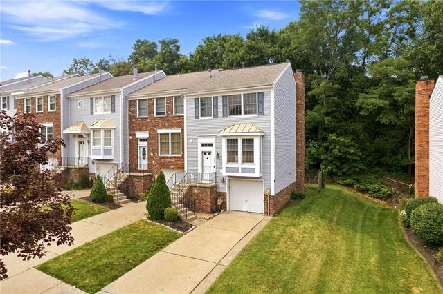 535 Parkridge Ln, Coraopolis, PA 15108